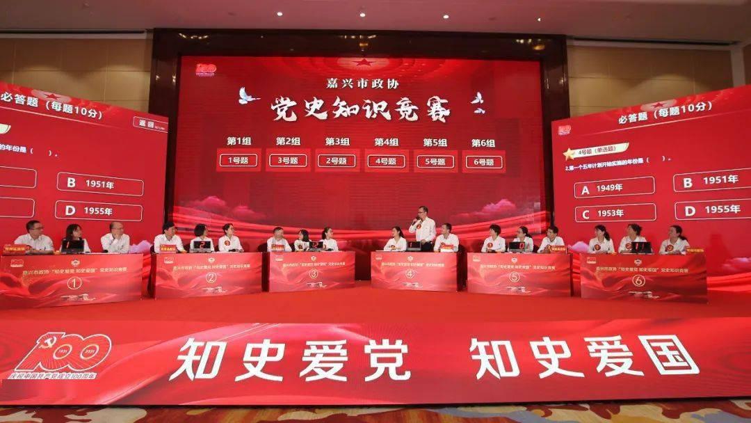逃离金色的沙漠